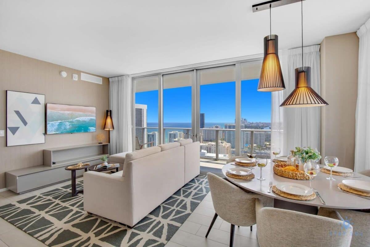 Апартаменты Luxury With Stunning View, Balcony, Amazing Pools Голливуд Экстерьер фото